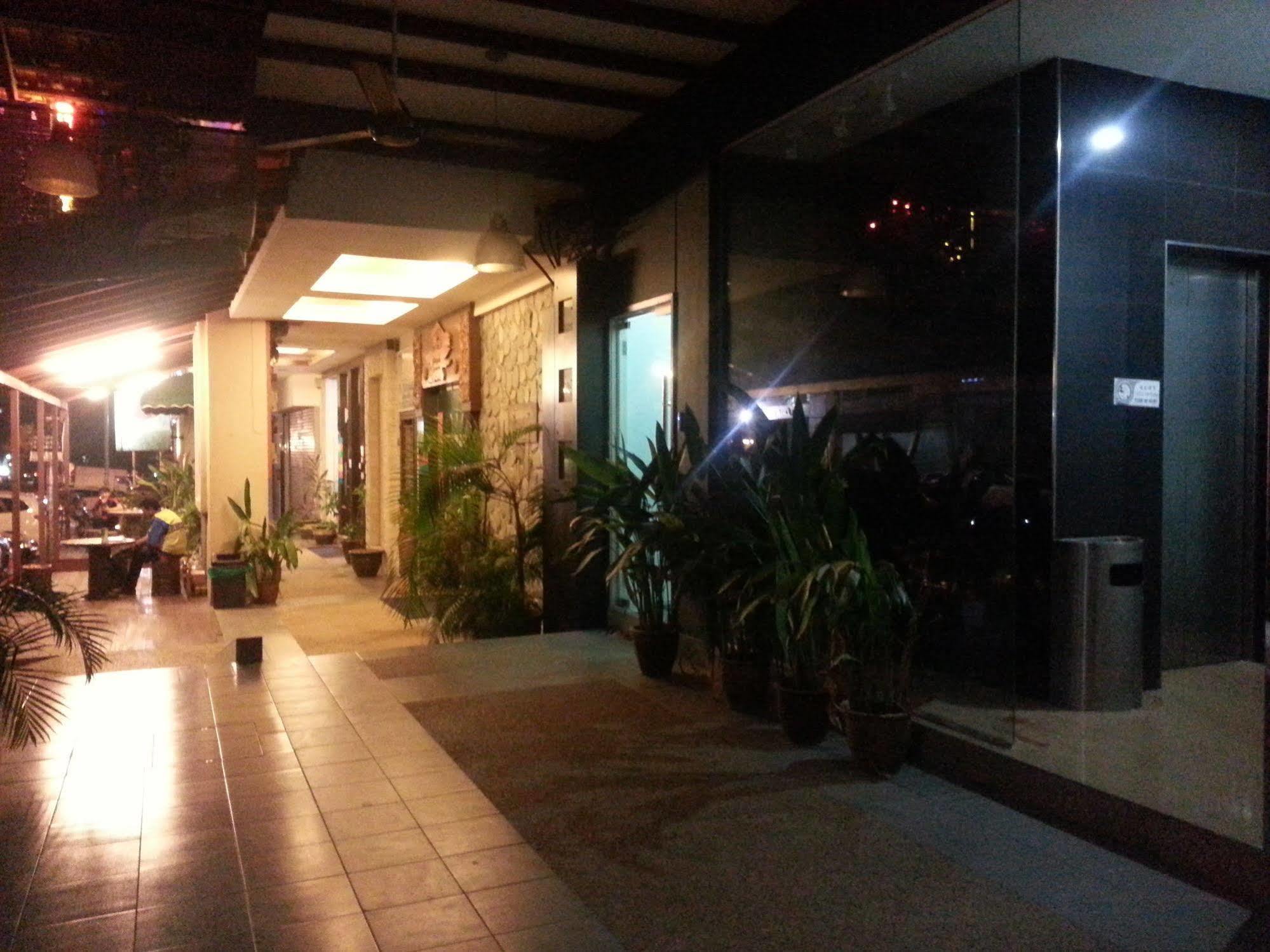 Hotel 193 Johor Bahru Exterior photo